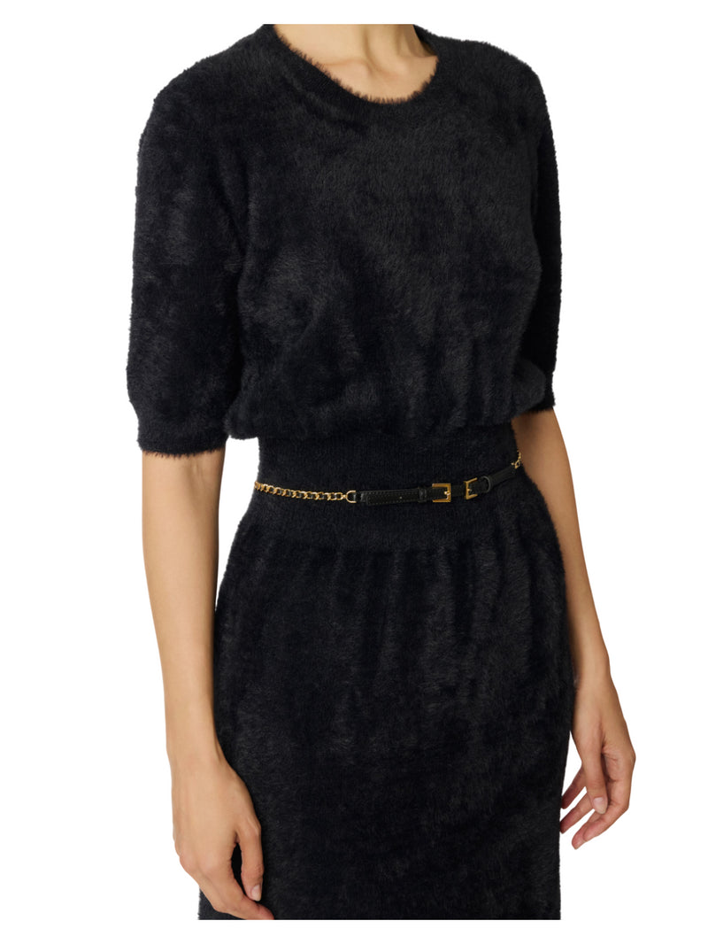 Abito in maglia con cintura
