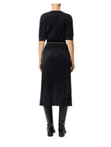 Abito in maglia con cintura