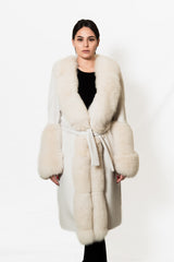 Cappotto Yes London - bianco con polsi e bordo in volpe