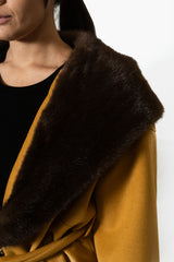 Cappotto Yes London - Senape con collo e cinture in volpe