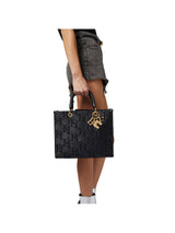 Elisabetta Franchi borsa shopper media in rafia jacquard con charms